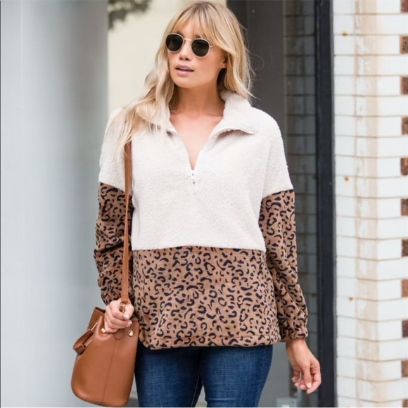 Color Block Half Zip Pull Over - Picture 3 of 5